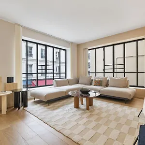 La Grande Ecurie Paris