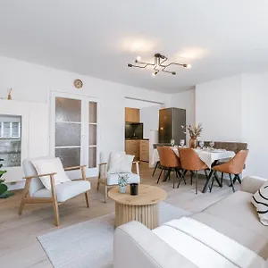  Appartement Hugo By The Harbor, Light-filled And Centrally Located - Free Parking België